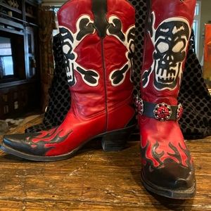 Corral special edition flame and Skull boots..hell